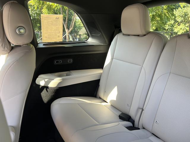 Certificated Pre-Owned Li Auto L9 2024 Ultra Edition -u22067449