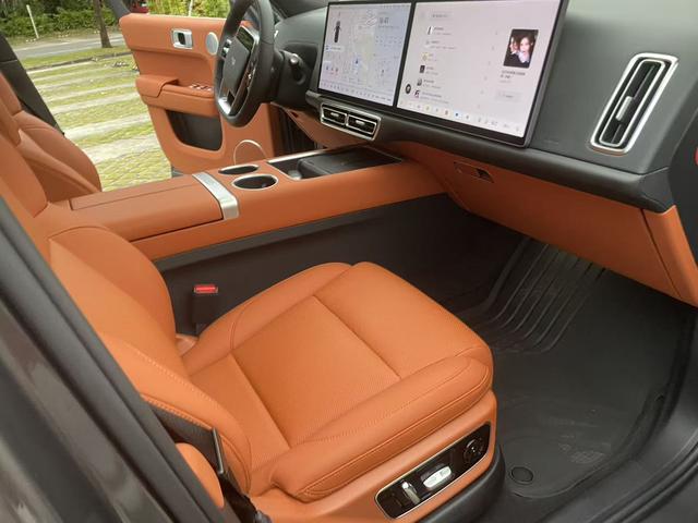 Pre - Owned 2023 Li L7 Max Edition