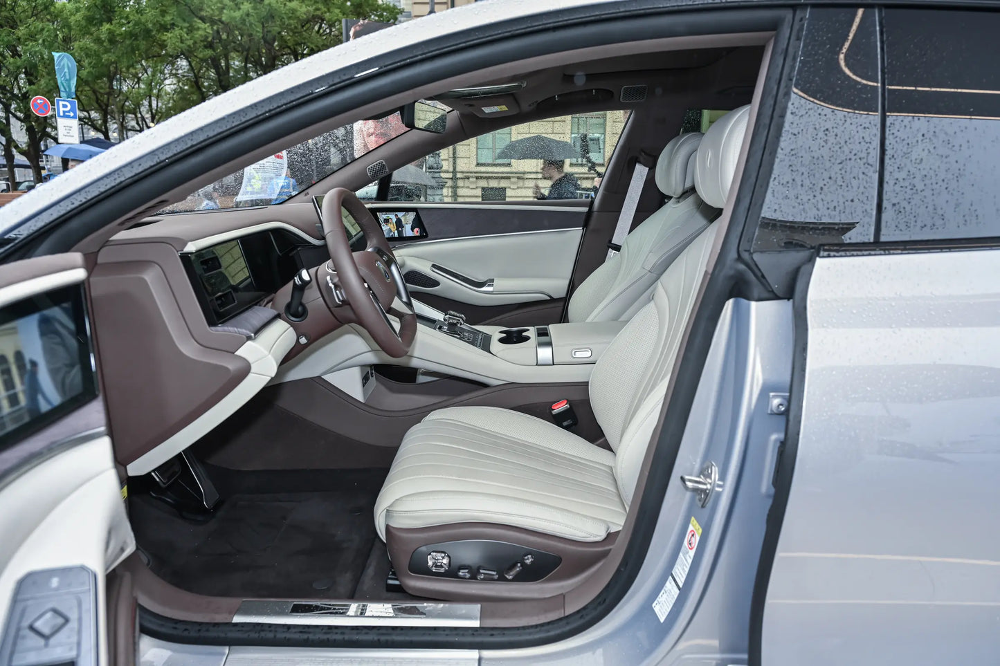 Denza Denza Z9GT DM -Hybrid PHEV