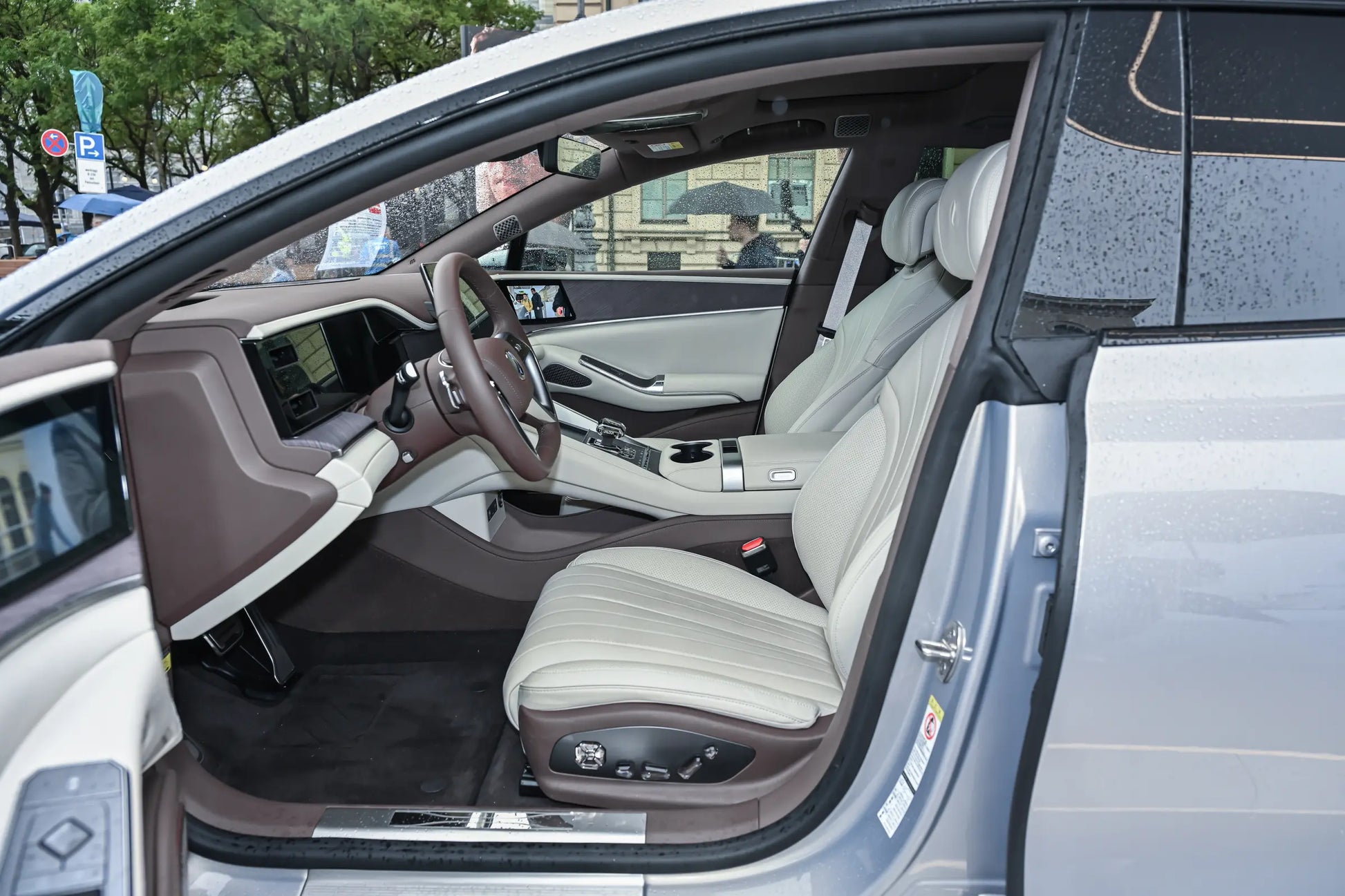 Denza Denza Z9GT DM -Hybrid PHEV