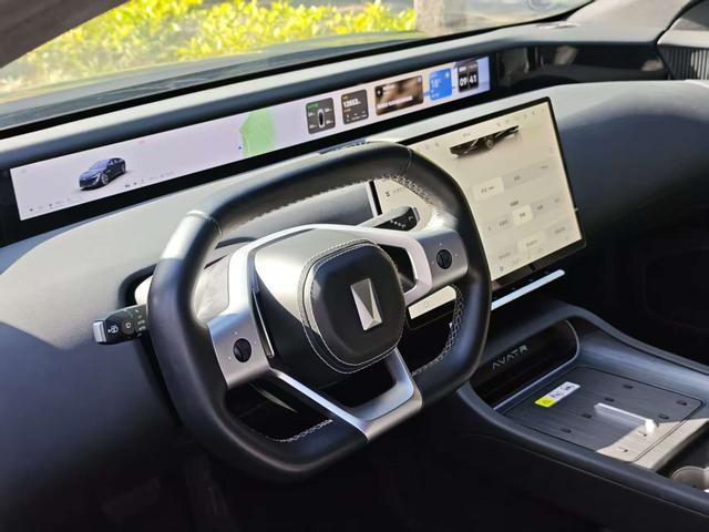 Pre - Owned Avita 12 2025 Ultra Rear - Wheel Drive Extended - Range Edition