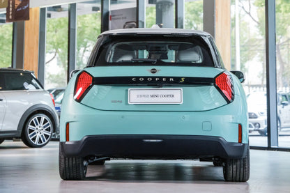 Spotlight Electric MINI COOPER