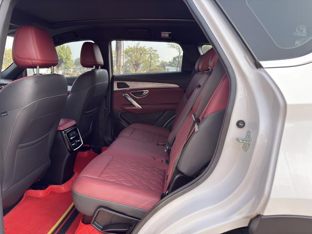 Certificated Pre-Owned Jetour X70 PLUS 2023 1.5T DCT Brave PLUS 5-Seater - u22272874