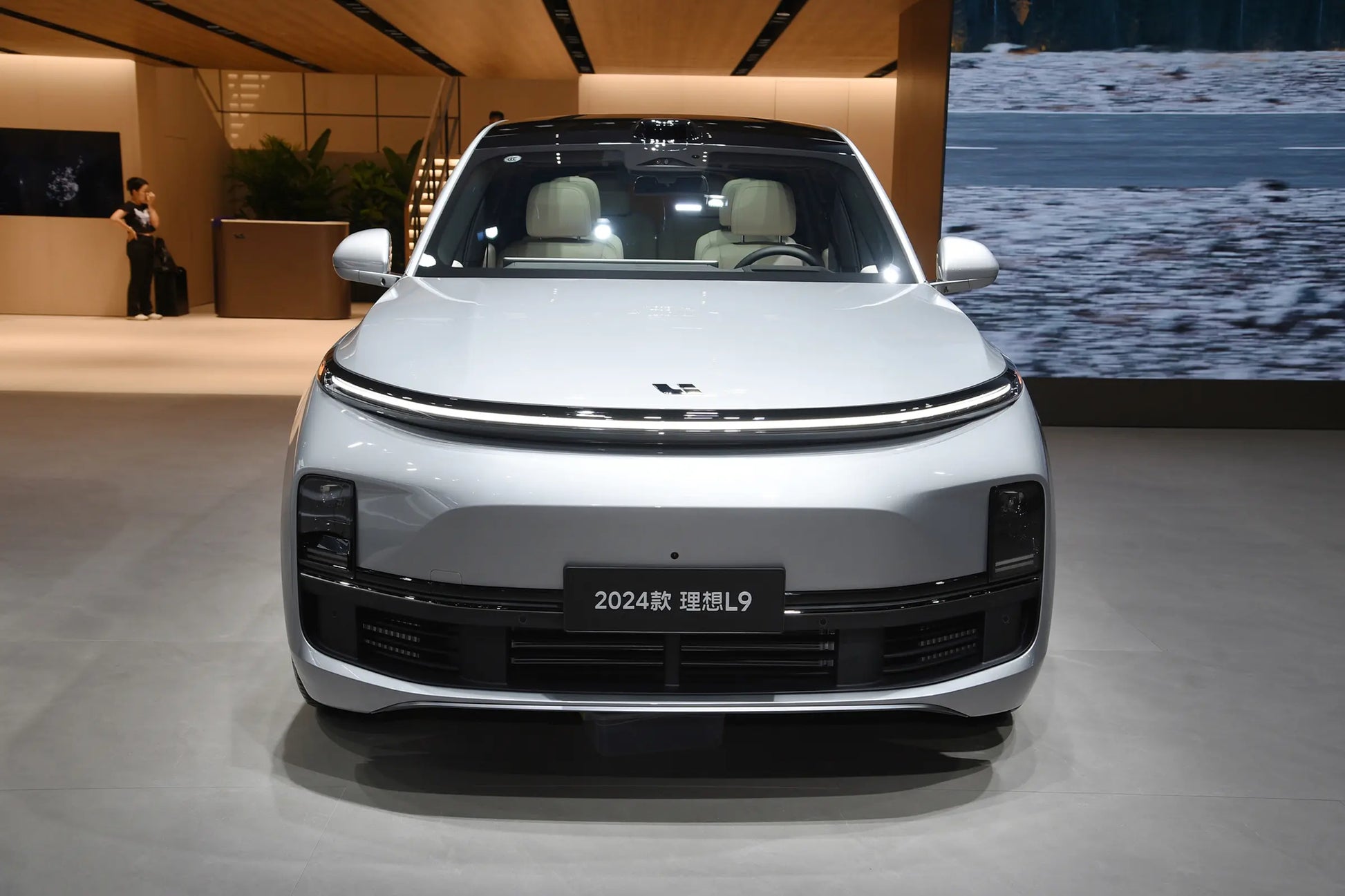 Li Auto L9-Hybrid REEV