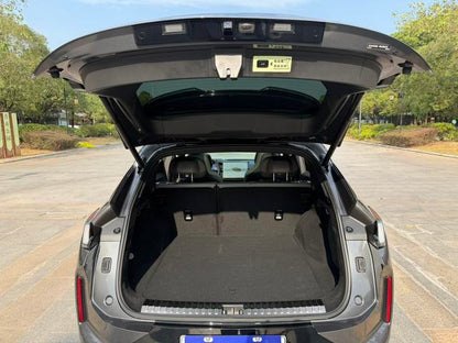 Certificated Pre-Owned Lynk & Co 08 EM-P 2023 220 AWD Performance Halo -u21897607