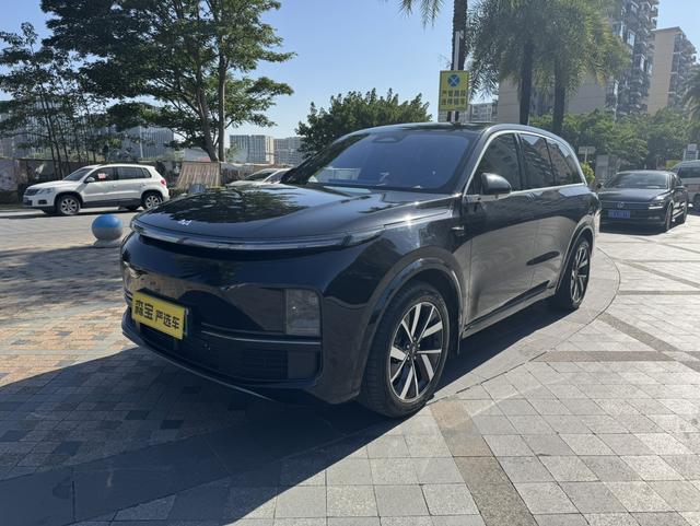 Pre-Owned Li L8 2023 Pro Version