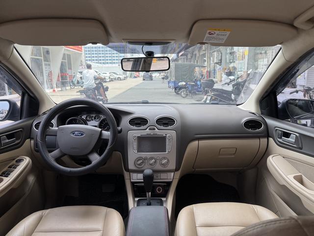 Certificated Pre-Owned Ford Focus 2013 Classic Sedan 1.8L Automatic Base Model - u20034774