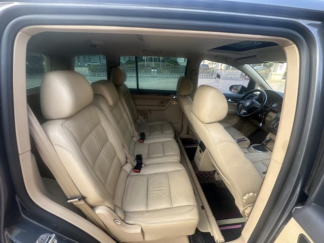 Certificated Used Volkswagen Touran 2011 1.4T Automatic Zhizhen Edition 5-Seater - u22067573