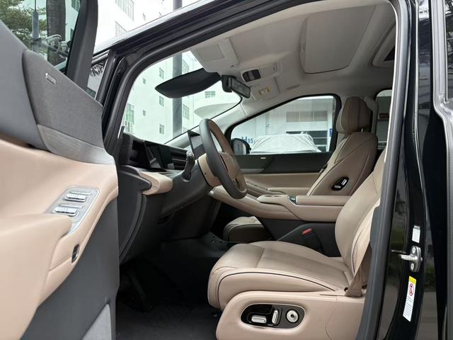 Certificated Pre-Owned XPENG X9 2025 EV 740 Longest Range Maxu22265692