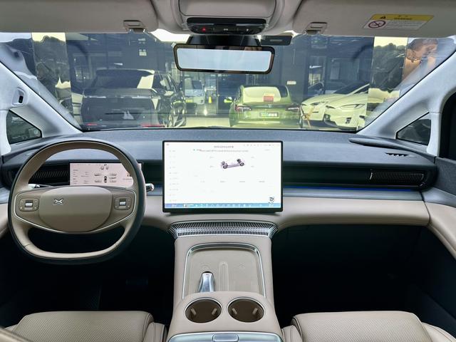 Certificated Pre-Owned XPENG X9 2024 702 Ultra Long Range Prou21494153