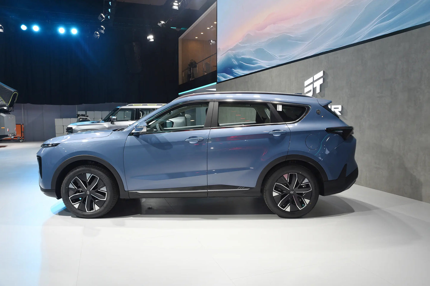 Chery Jetour Shanhai L7 -Hybrid PHEV