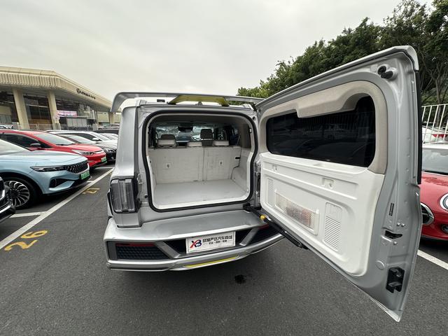 Certificated Used GWM Cyber Tank 300 2021 2.0T Cyber Tank