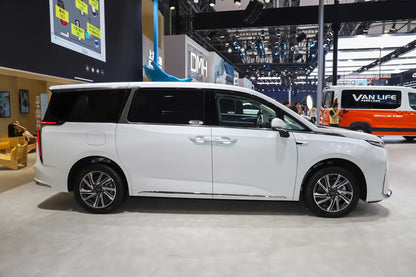 SAIC Maxus Dajia 9 -Hybrid PHEV