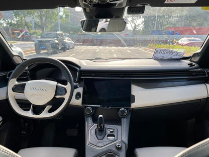 Certificated Pre-Owned Lynk & Co 01 EM-P 2023 1.5TD EM-P Dawn Edition -u21728731