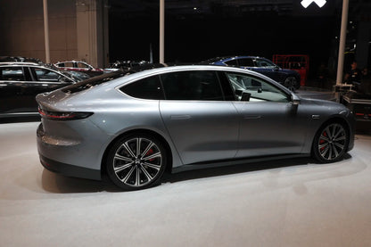 NIO ET7