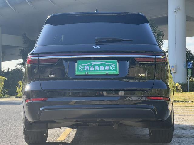 Pre - Owned 2020 Li L9 Extended - Range 6 - Seat Edition