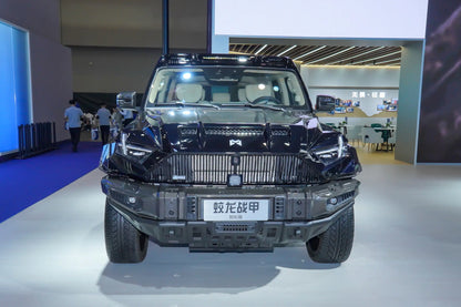 M-Hero 917-Hybrid REEV