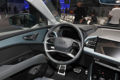 SAIC Audi Q5 e-tron