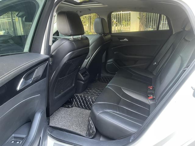 Certificated Pre-Owned Hongqi H5 Classic 2018 30TD Intelligent Connected Enjoyable Dynamic Edition - u22406315