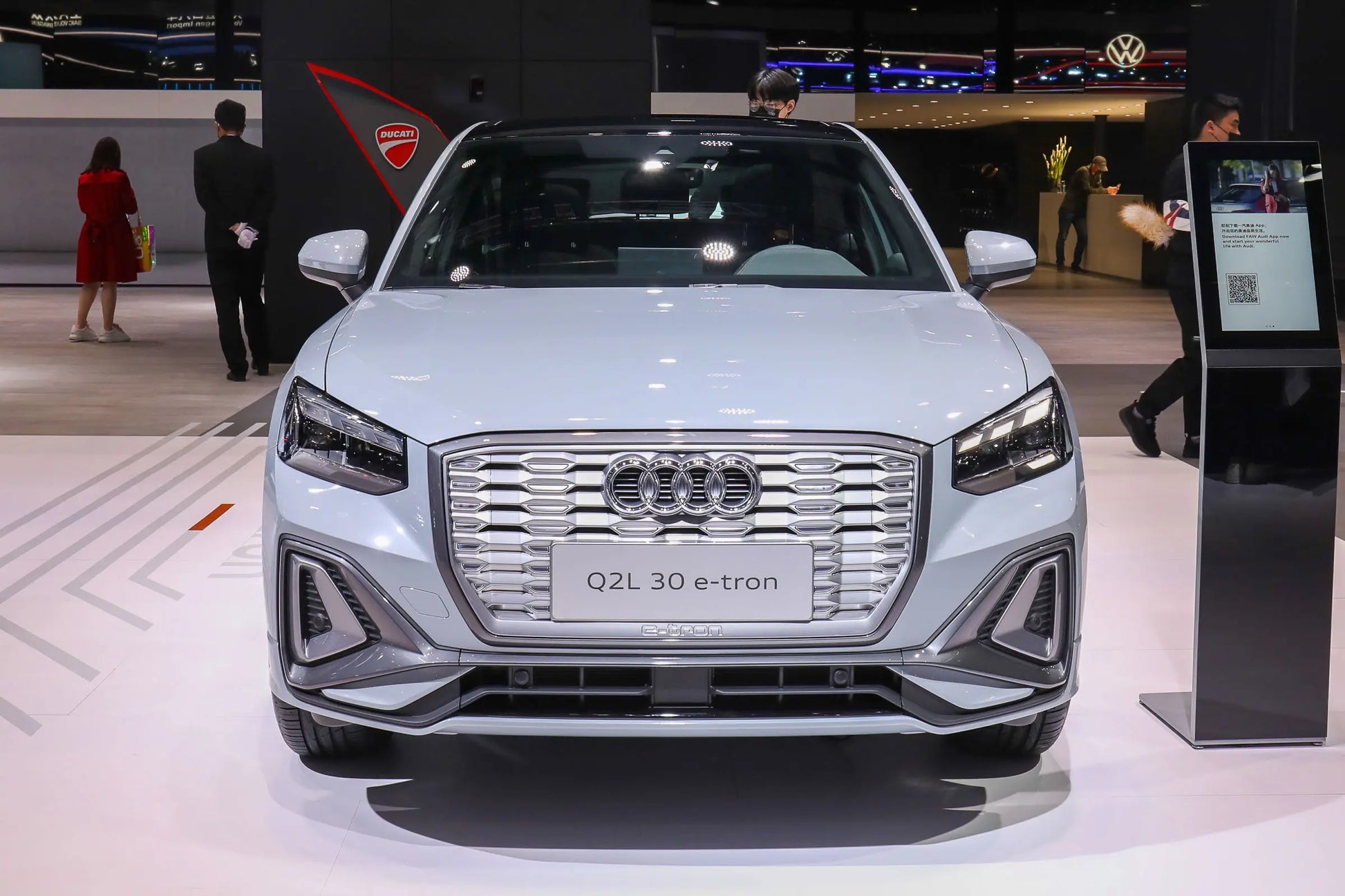 FAW-Audi Q2L e-tron
