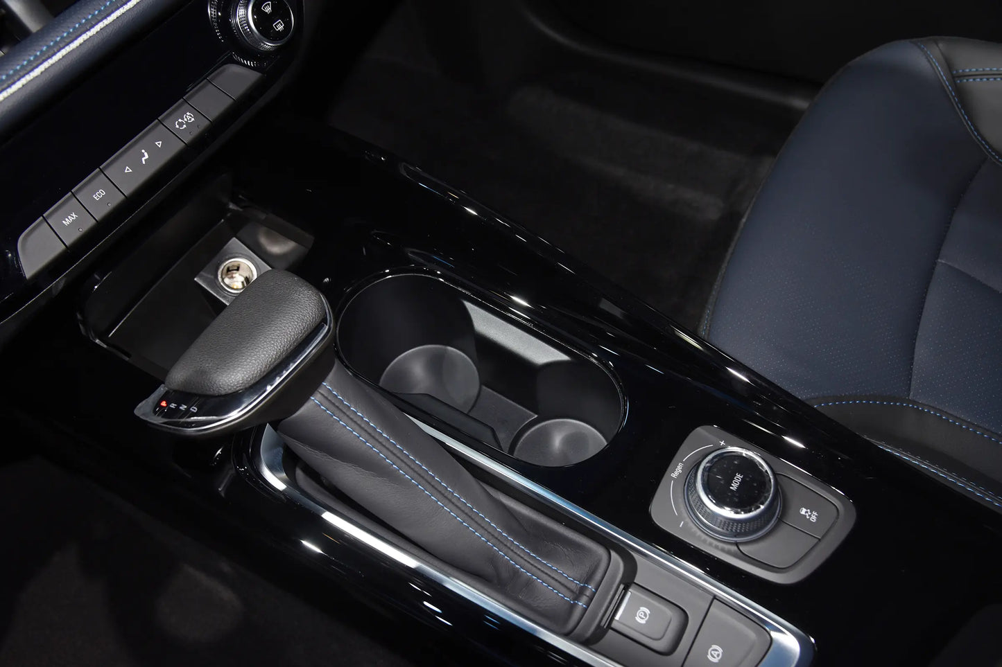 SAIC-GM Buick Velite 6