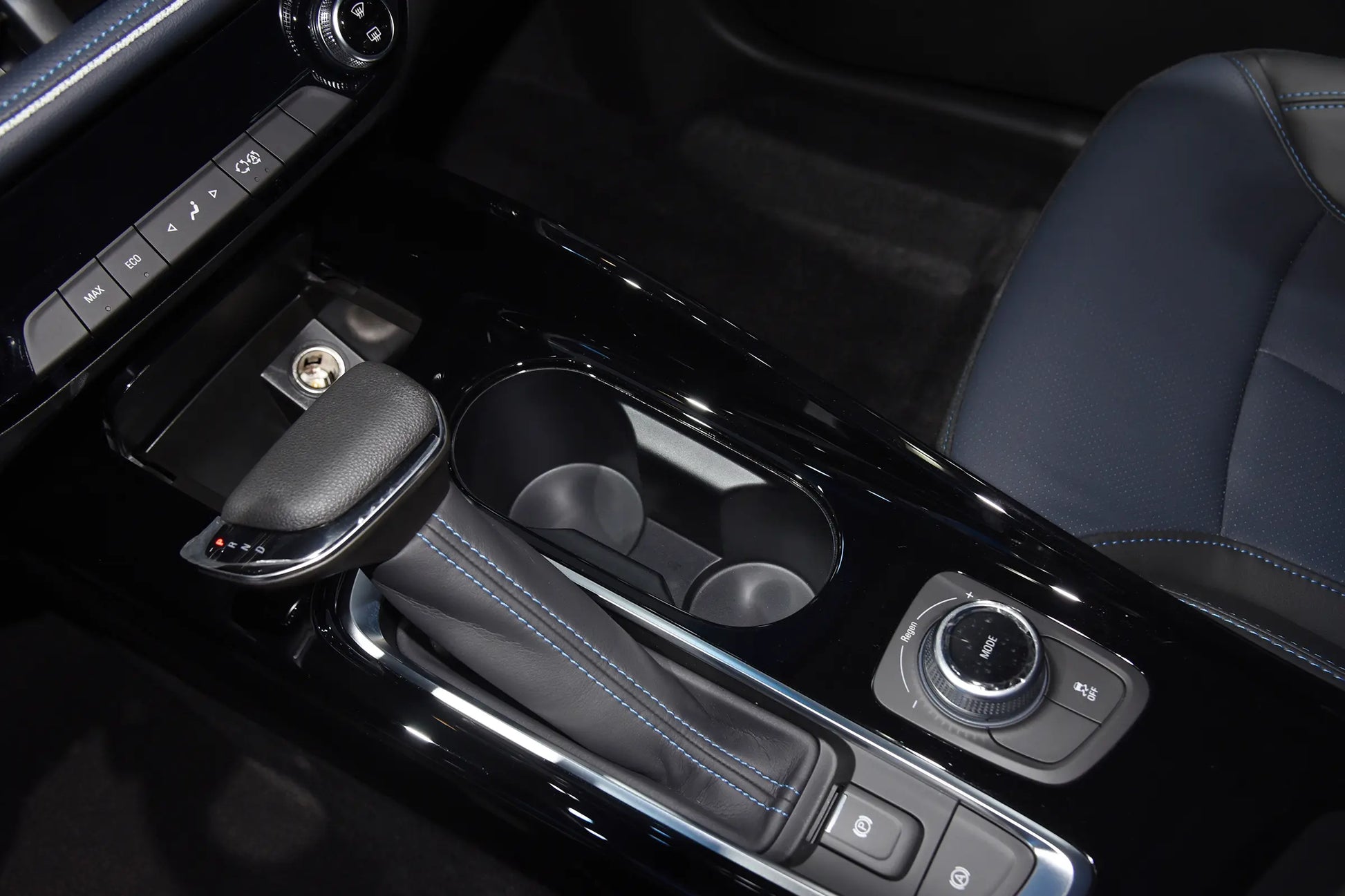 SAIC-GM Buick Velite 6