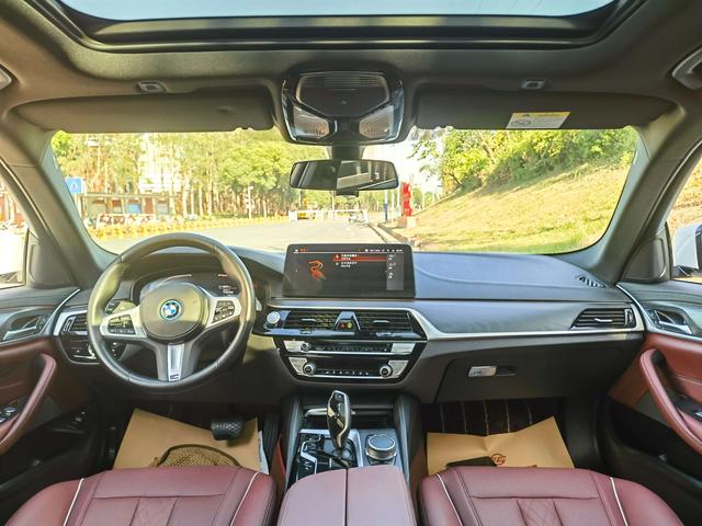 Certificated Pre-Owned BMW 5 Series PHEV 2022 Refreshed 535Le M Sport Package -u21725495