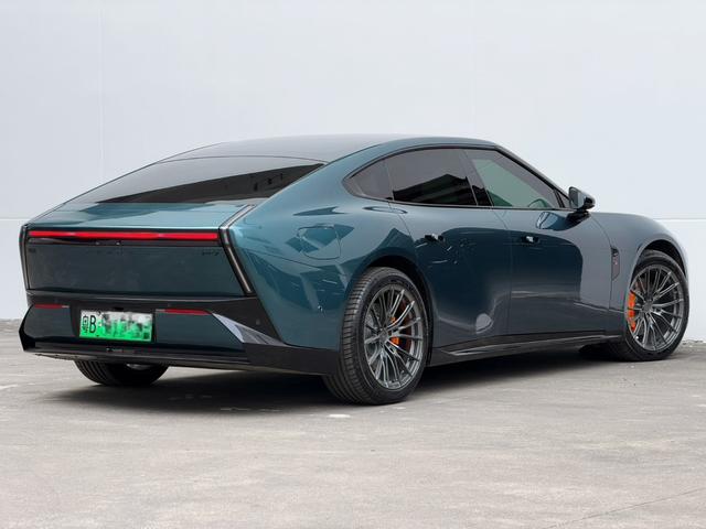 Certificated Pre-Owned XPENG P7 2025 Edition 750 Four-Wheel Drive High-Performance Ultra-u22067786