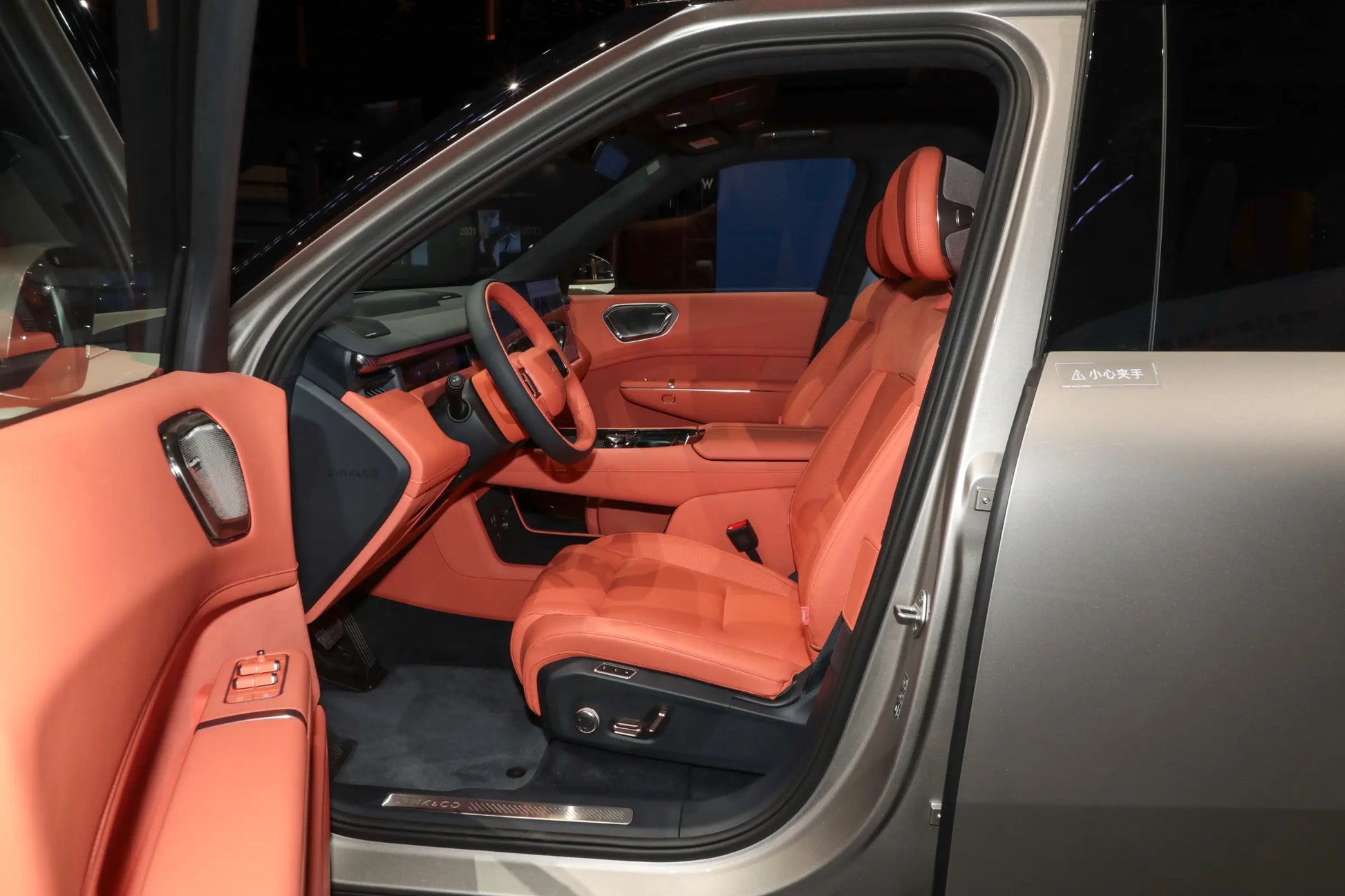 Lynk & Co Lynk & Co 900 -Hybrid PHEV