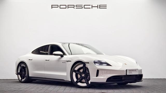Pre-Owned Porsche Taycan 2025 Model