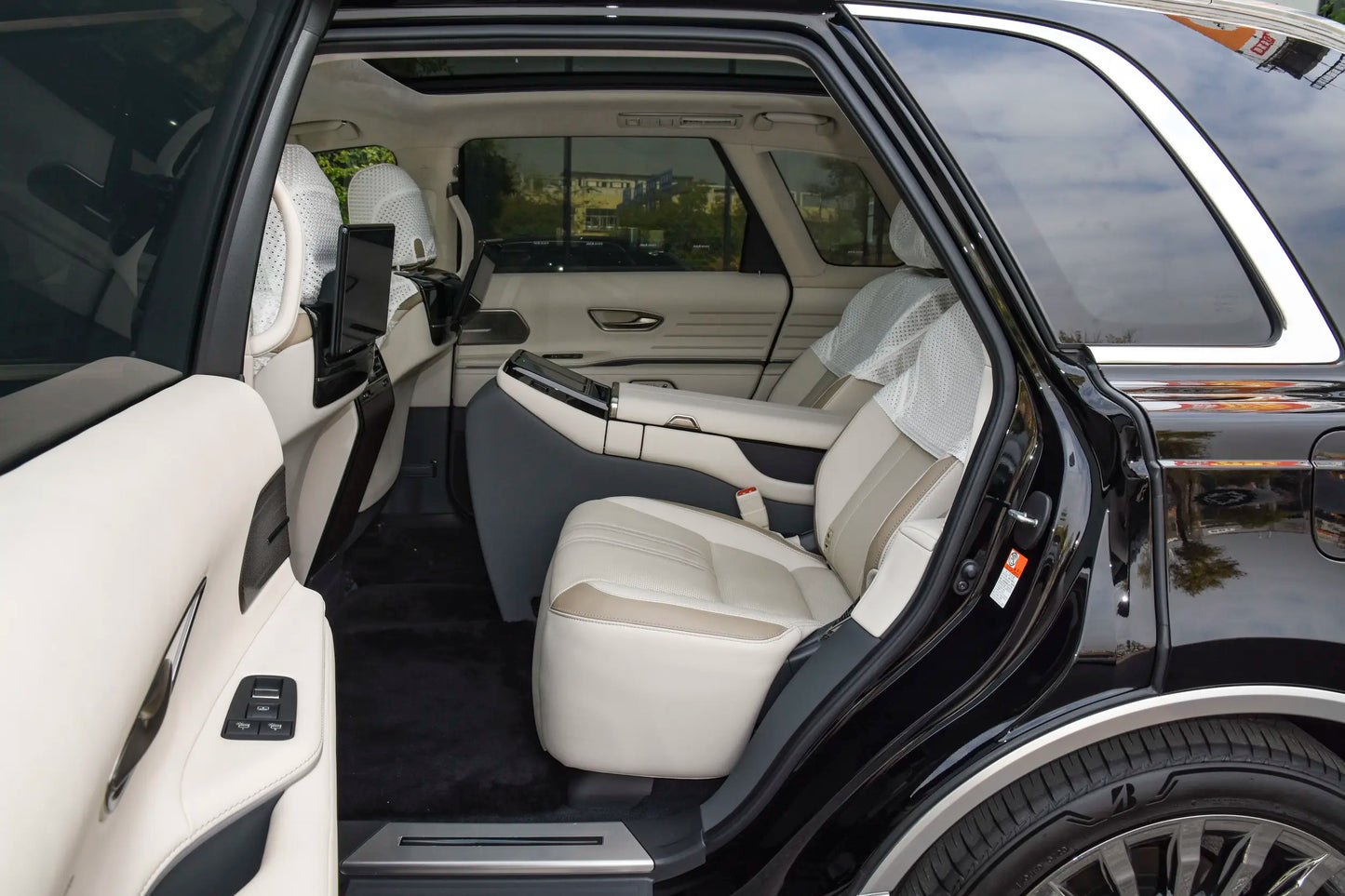 Toyota Century Shiji -Hybrid PHEV