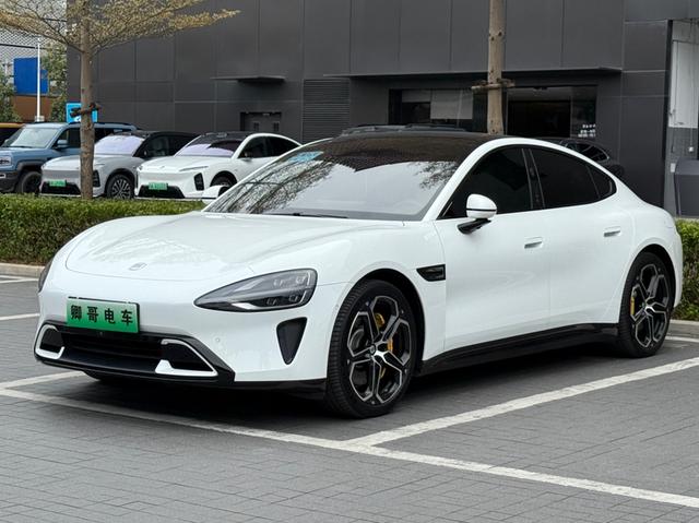 Pre-Owned Xiaomi SU7 2024 Rear-Wheel Drive Standard Long-Range Version