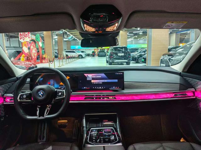 Pre-Owned BMW i7 2023 Model eDrive50L Leading Version M Sport Package