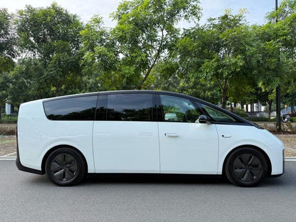 Pre-Owned Li Auto MEGA 2024 Ultra Version