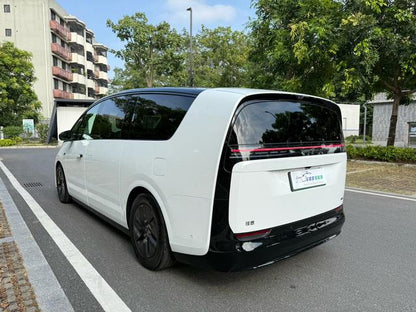 Pre-Owned Li Auto MEGA 2024 Ultra Version