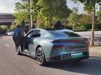 Pre-Owned XPeng P7 2023 Model P7i 610 Pengyi Performance Version