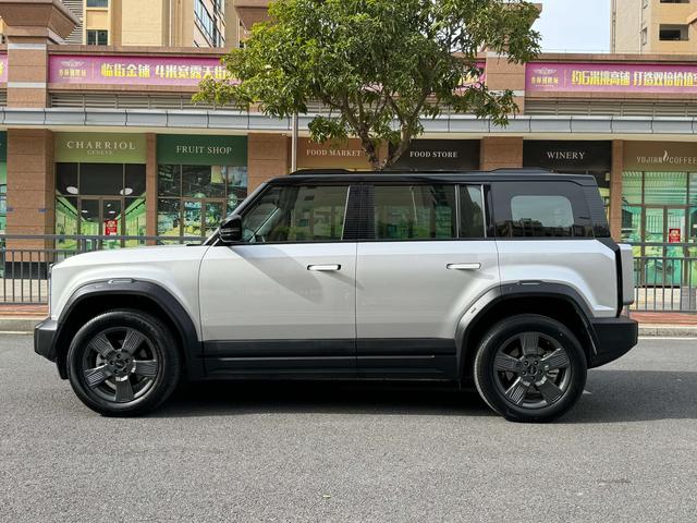 Pre-Owned iCAR 03 2024 Edition Two-Wheel Drive Long-Range Smart Fashion Edition