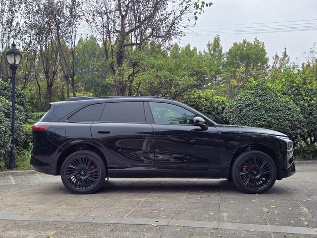 Pre - Owned XPENG G9 2025 Model 680 Long - Range Four - Wheel Drive Max