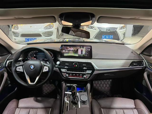 Certificated Used BMW 5 Series 2022 Model Updated 530Li Exclusive Luxury Package
