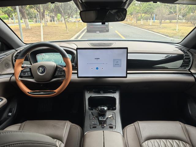 Certificated Used BYD Han DM 2023 DM-i Champion Edition 121KM Premium Version