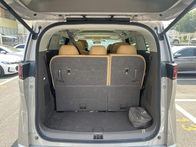 Certificated Used Denza D9 DM 2022 Edition 970 Four-wheel Drive Honor Version