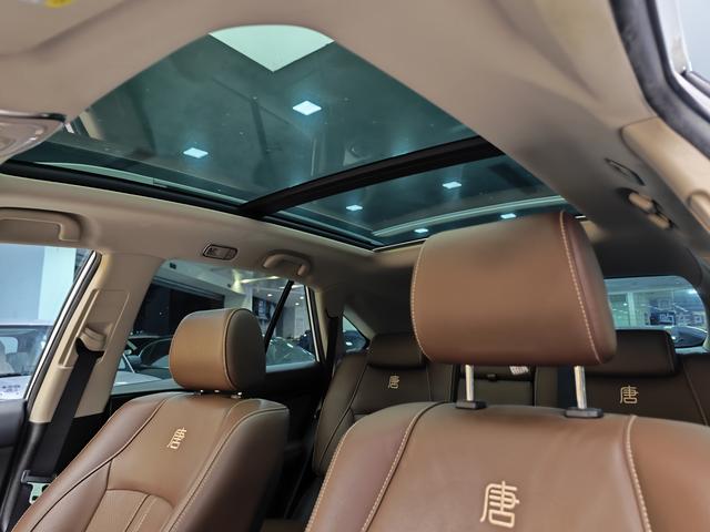 Certificated Used BYD Tang DM 2015 Edition DM 2.0T 4WD Flagship Model