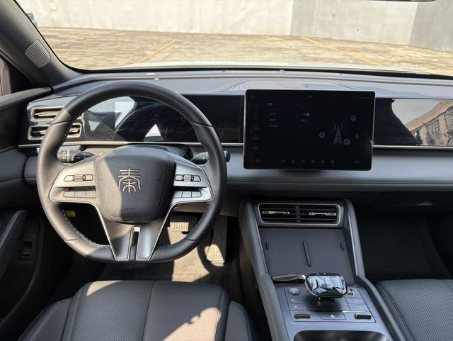 Certificated Used BYD Qin L DM 2024 DM-i 80KM Superior Edition