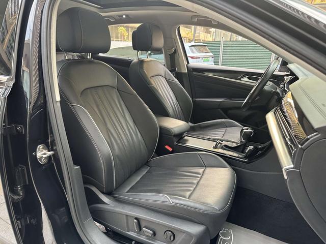 Certificated Used SAIC Volkswagen Passat PHEV 2023 430PHEV Hybrid Luxury Edition