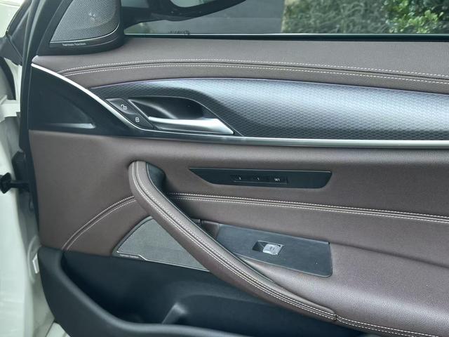 Certificated Used BMW 5 Series PHEV 2021 535Le Luxury Package