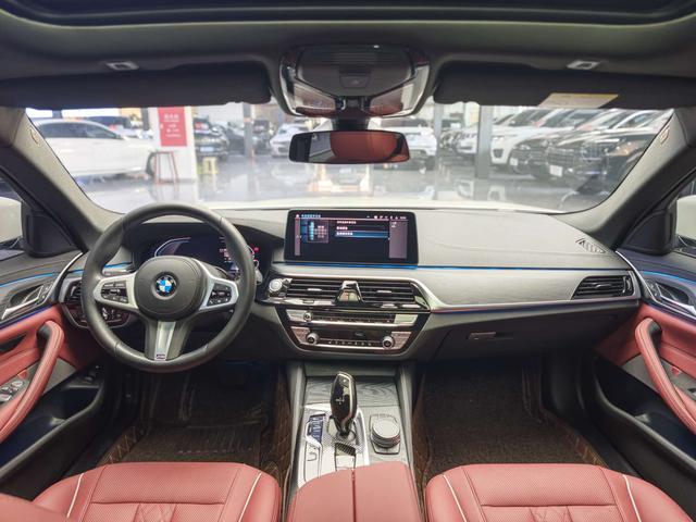 Certificated Used BMW 5 Series PHEV 2021 Facelift 535Le M Sport Package