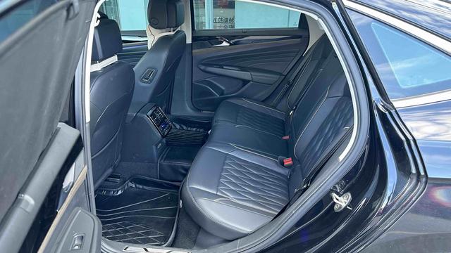 Certificated Used SAIC Volkswagen Passat PHEV 2019 430PHEV Hybrid Luxury Edition