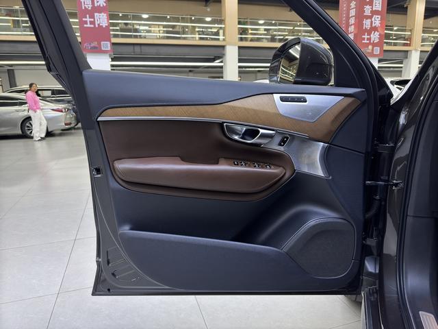 Certificated Used Volvo XC90 PHEV 2019 E-Drive Hybrid T8 Inscription Plus 7-Seater China V