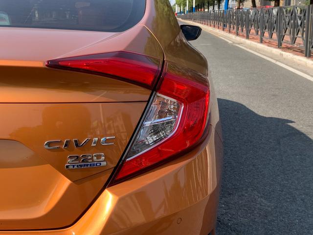 Certificated Used Dongfeng Honda Civic 2016 220TURBO CVT Luxury Edition