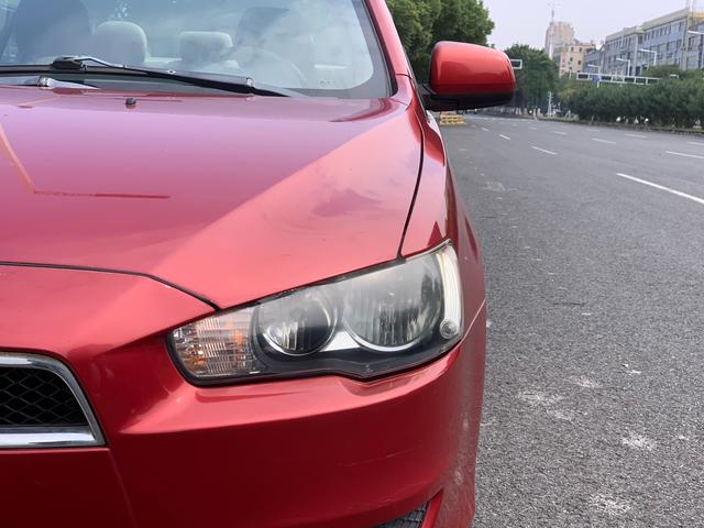 Certificated Used Yishen 2010 Model Fashion Edition 1.8L CVT Comfort